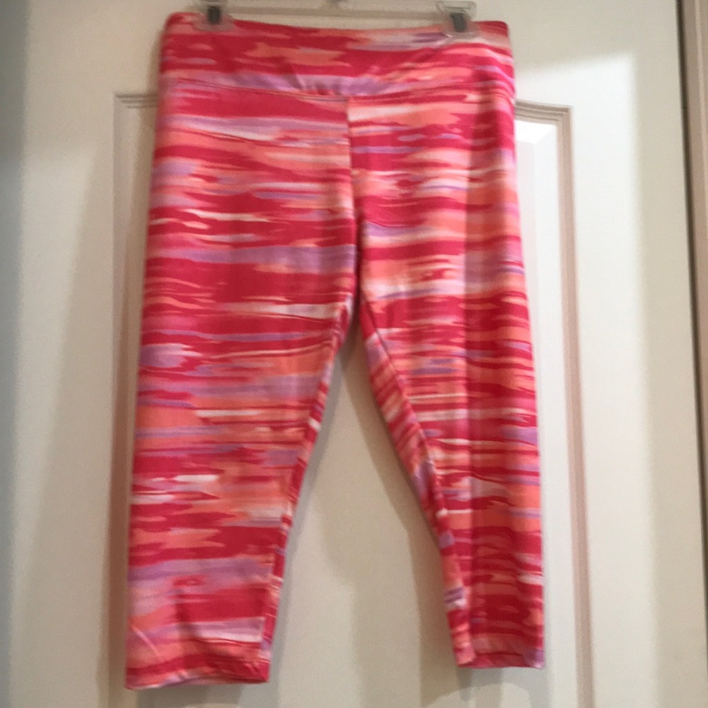 Capri leggings Size L by Balance Collection